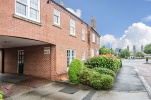 Photo 14- click for photo gallery